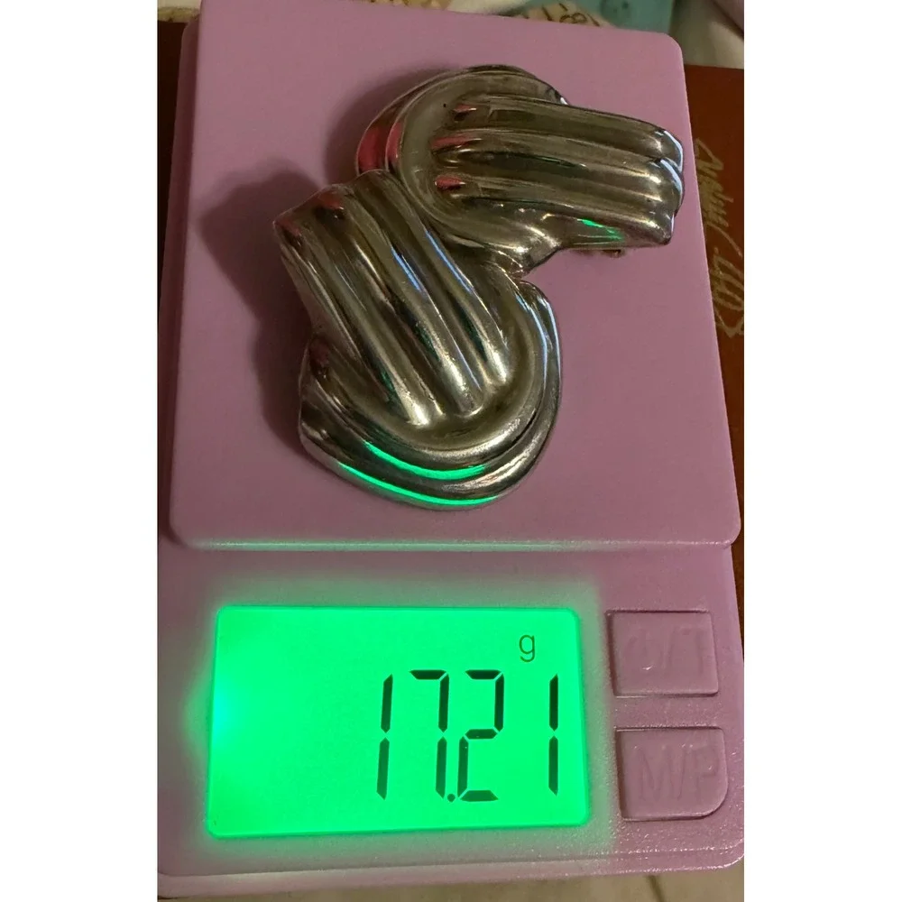 1980's Taxco Mexico Sterling Silver Puffy Clip on Earrings